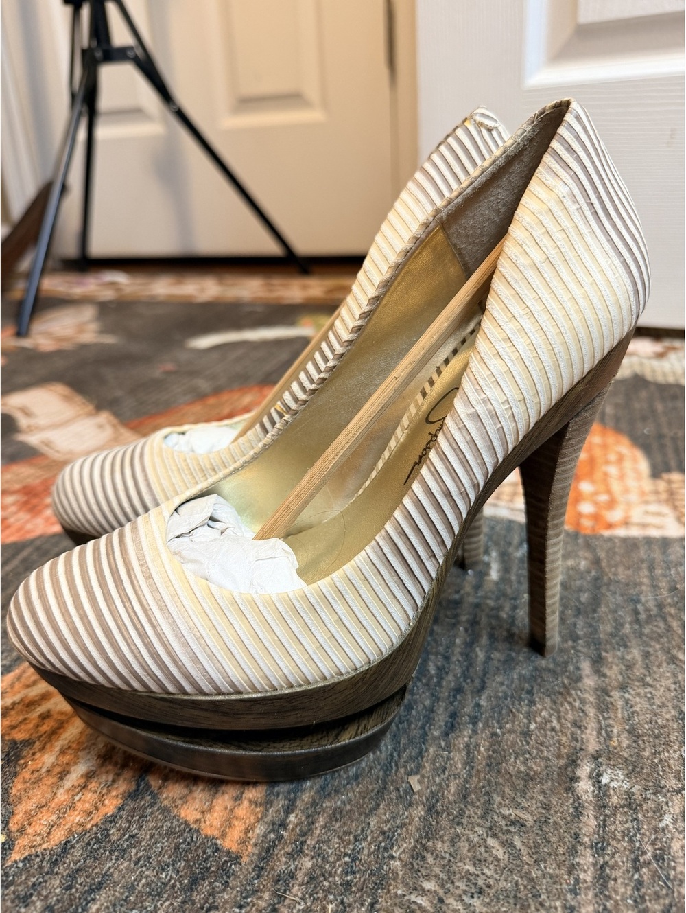 Jessica Simpson Ombre Wood Heel Sandals Tan Gold Womens 6